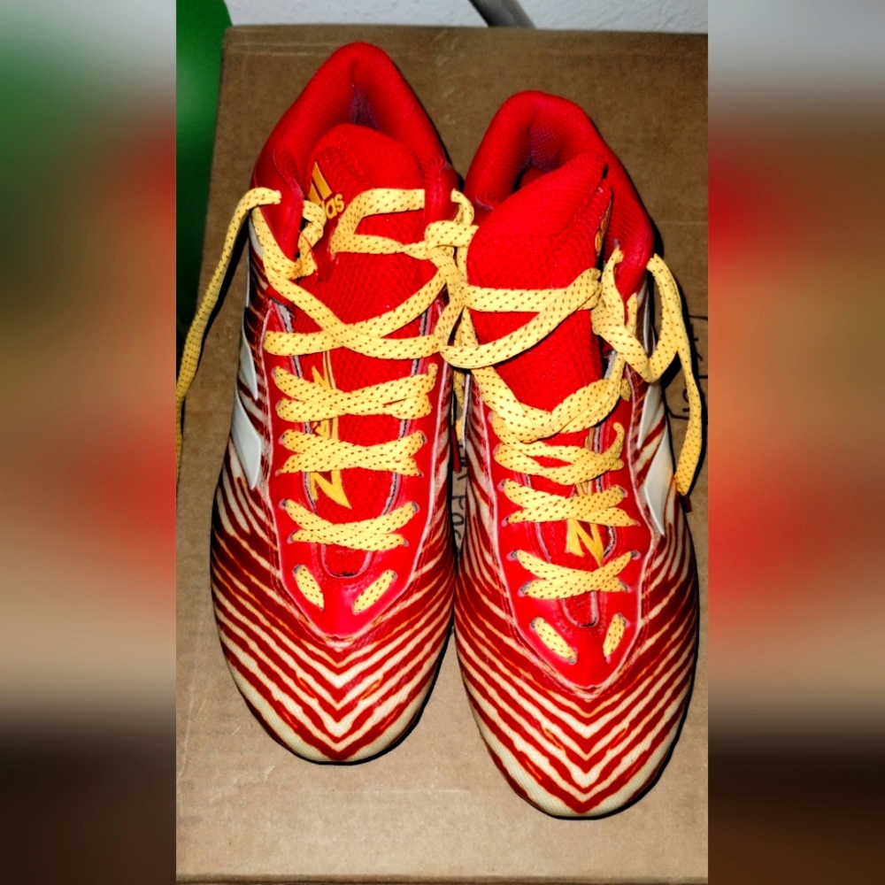 Adidas Freak 21 Zubaz Football/soccer size 6.5 mens cleats red and yellow.